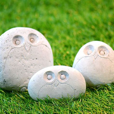Polytek recommends using a 74-45 or a 75-60 material for concrete countertops. . Silicone moulds for concrete garden ornaments